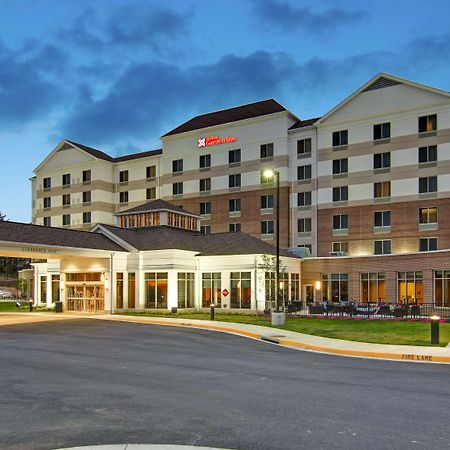 Hilton Garden Inn Woodbridge Esterno foto