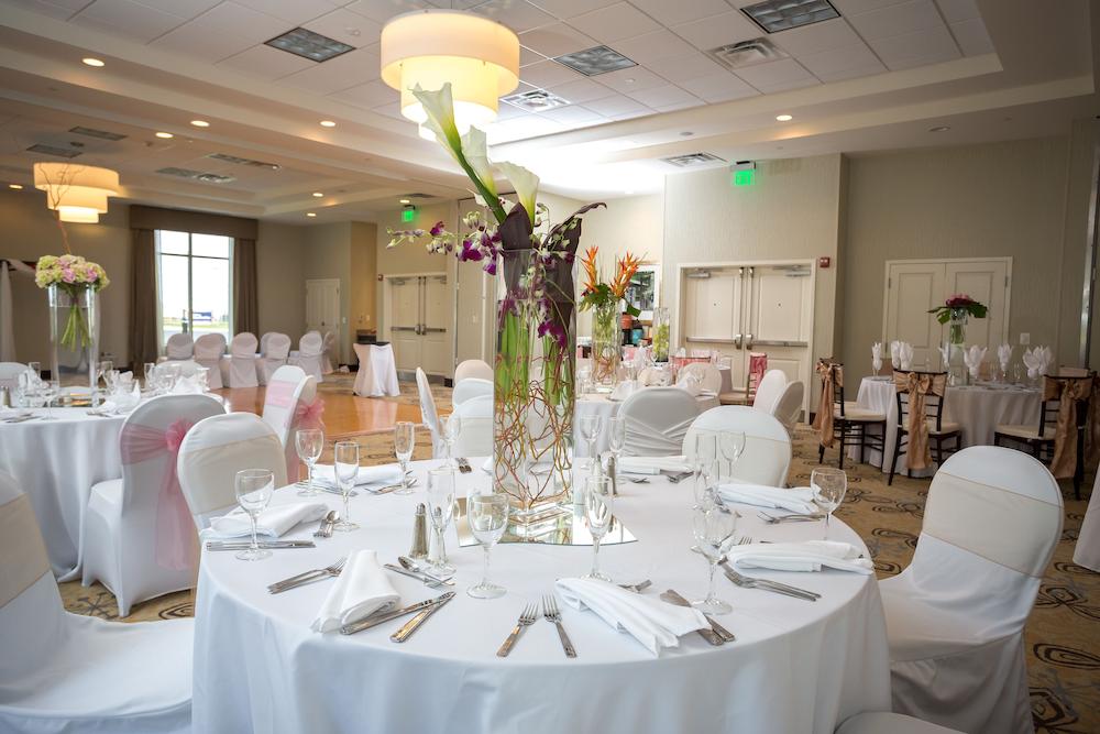Hilton Garden Inn Woodbridge Esterno foto